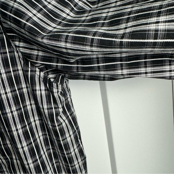 MEXX Men's Semi-Slim Fit Coupe Semi-Adjustee Button Up Shirt Black White Size L - Picture 4 of 9